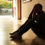Dampak Negatif Kesepian pada Kesehatan Fisik dan Mental