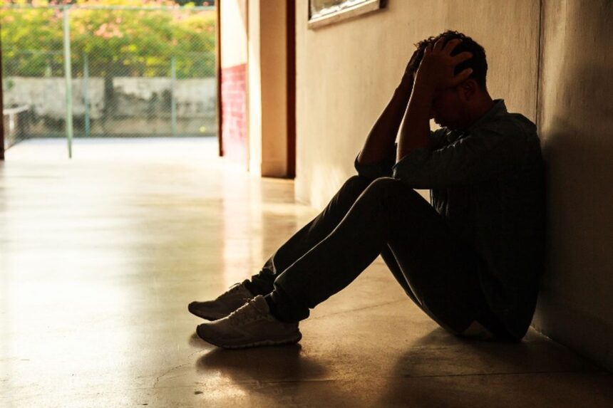 Dampak Negatif Kesepian pada Kesehatan Fisik dan Mental