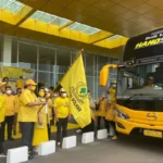 Golkar Memfasilitasi Pemberangkatan Ratusan Pemudik Secara Gratis