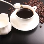 Keuntungan Menambahkan Soda Kue ke dalam Kopi untuk Penderita Maag