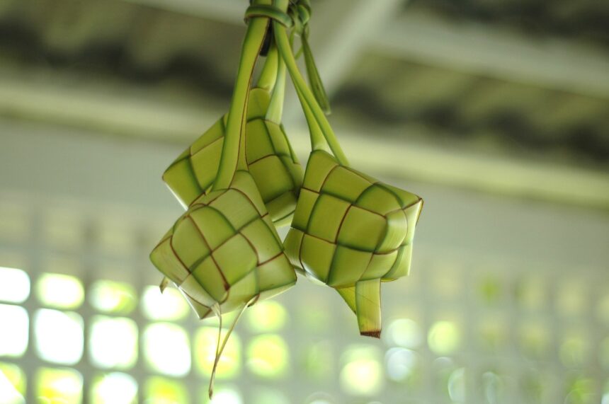Mengulik Jejak Sejarah Ketupat dan Maknanya sebagai Kuliner Spesial Lebaran