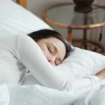 Menjaga Kesehatan dengan Waktu Tidur yang Ideal