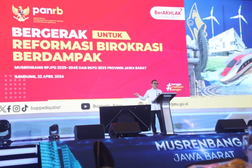 Menteri PANRB Mendorong Digitalisasi di Pemerintah Daerah