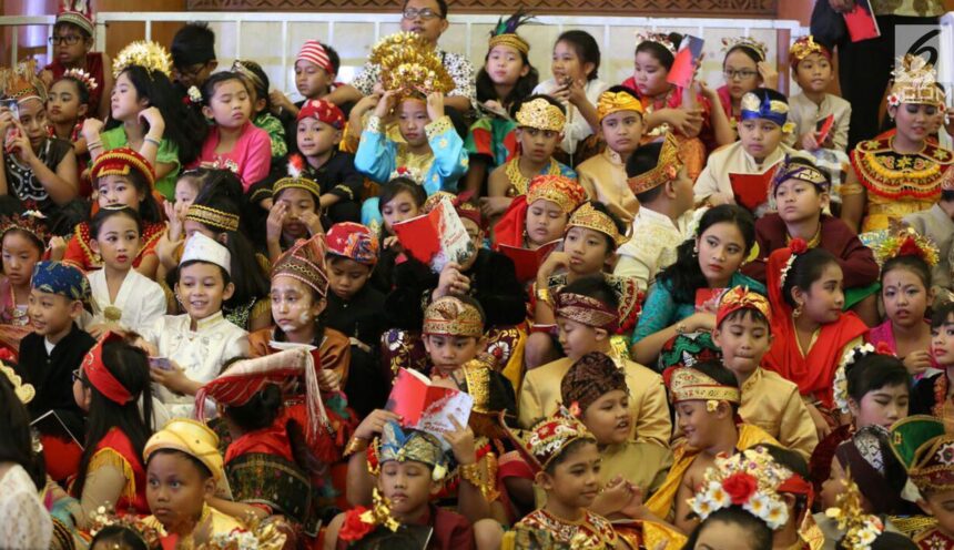 Penggunaan Baju Adat sebagai Seragam Sekolah Harus Tidak Membebani Orangtua Siswa