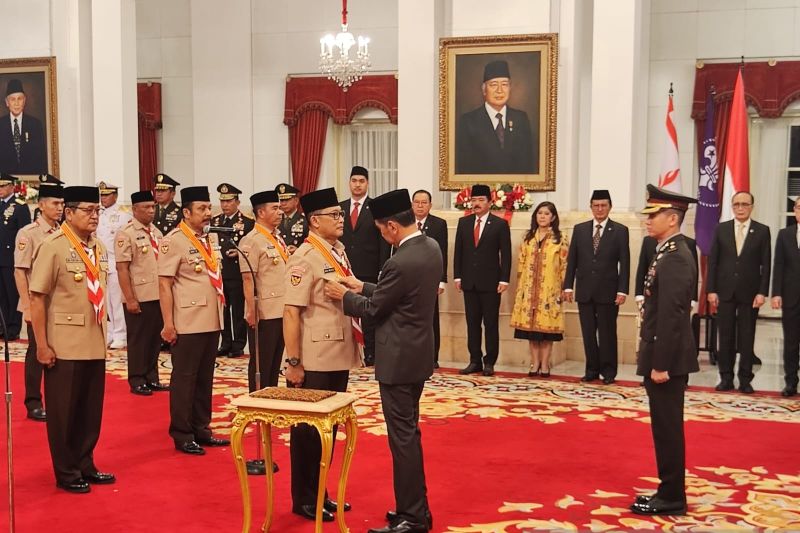 Presiden Jokowi Resmikan Budi Waseso sebagai Ketua Kwarnas Pramuka