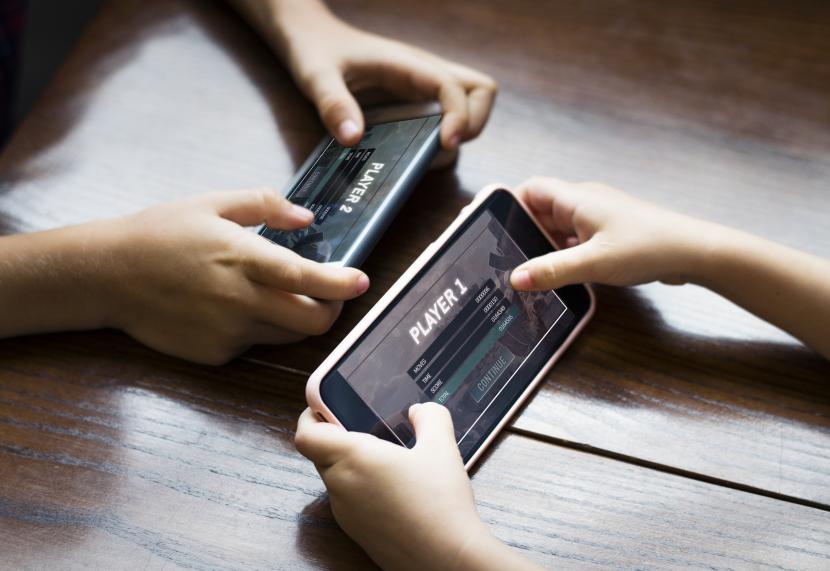 Psikolog Mendorong Keharusan Aturan yang Jelas dalam Penggunaan Ponsel oleh Anak