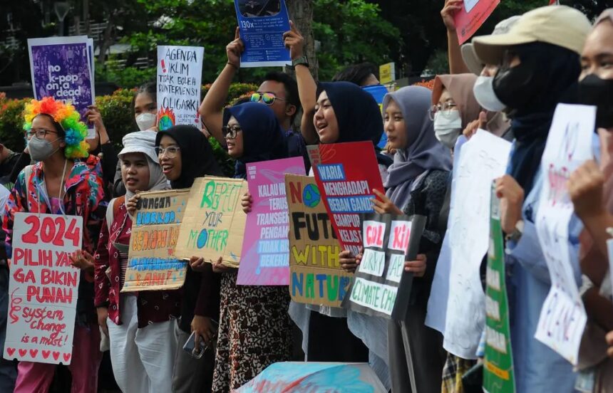 Stafsus Menlu Ajak Pemuda Indonesia Menyuarakan Isu Lingkungan di Dunia