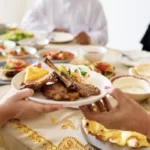 Tips Menjaga Berat Badan Tetap Ideal Saat Merayakan Hari Raya
