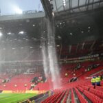 Atap Stadion Manchester United Bermasalah, Ruang Ganti Tim Tamu Juga Terdampak!