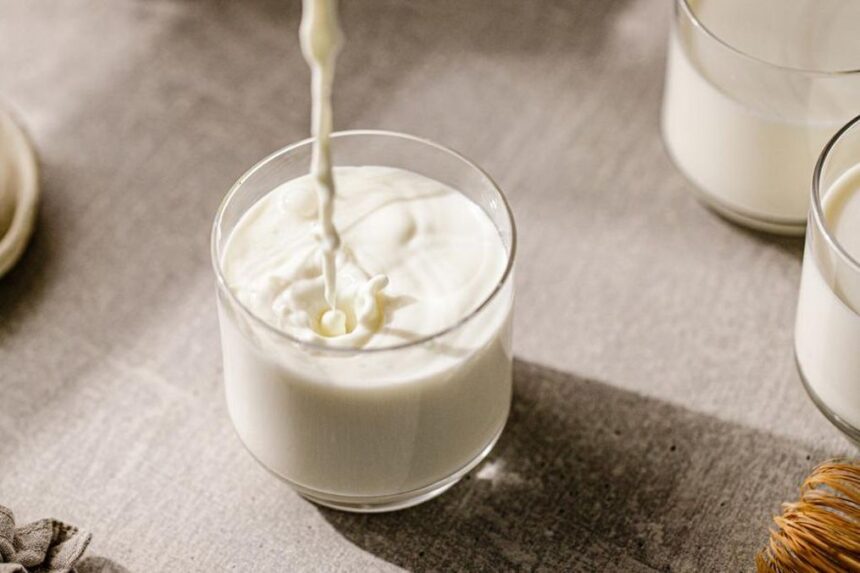 Memahami Kandungan, Manfaat, dan Potensi Efek Samping Susu Evaporasi