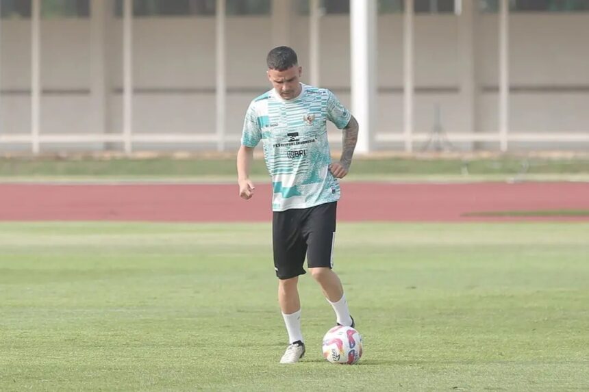 Mengapa STY Meminta Calvin Verdonk untuk Ikut Latihan Timnas Meskipun Belum WNI