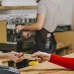 Pajak Makanan, Ditanggung Restoran atau Pembeli? Simak Penjelasannya di Sini!