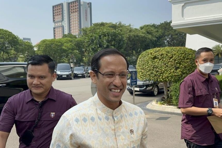 Pemerintah Membatalkan Kebijakan Kenaikan UKT Tahun Ini