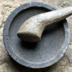 Apakah Cobek dan Ulek Batu Dapat Memicu Batu Ginjal? Ini Faktanya!