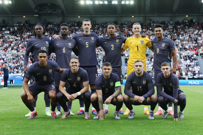 Inggris vs Bosnia dan Herzegovina, The Three Lions Menang 3-0