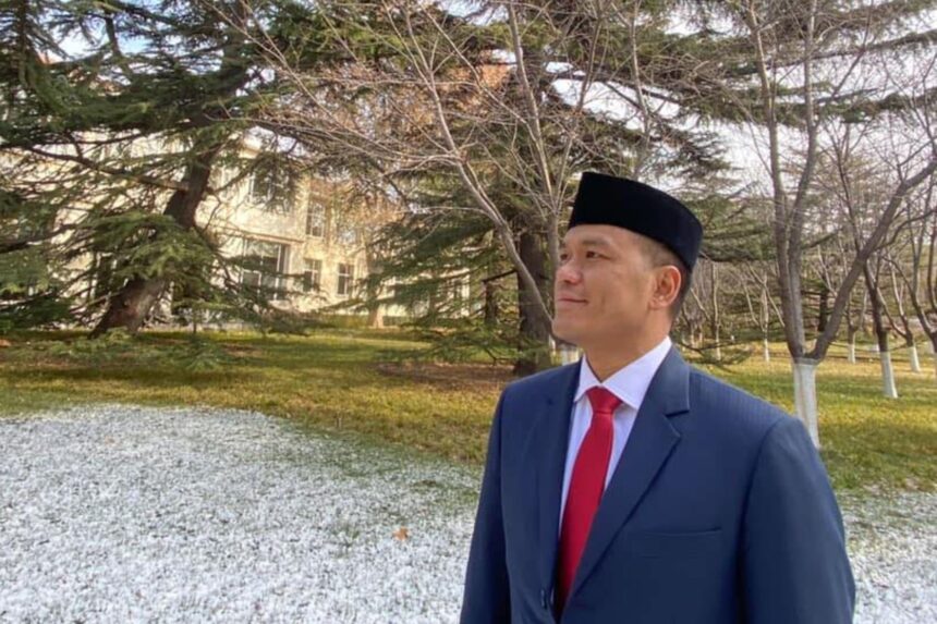 Simon Aloysius Mantiri Menggantikan Ahok Sebagai Komisaris Utama Pertamina