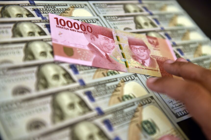 Alasan DPR dan Kemenkeu Sepakat Kurs Rupiah Kembali ke Rp15.000 di Era Prabowo