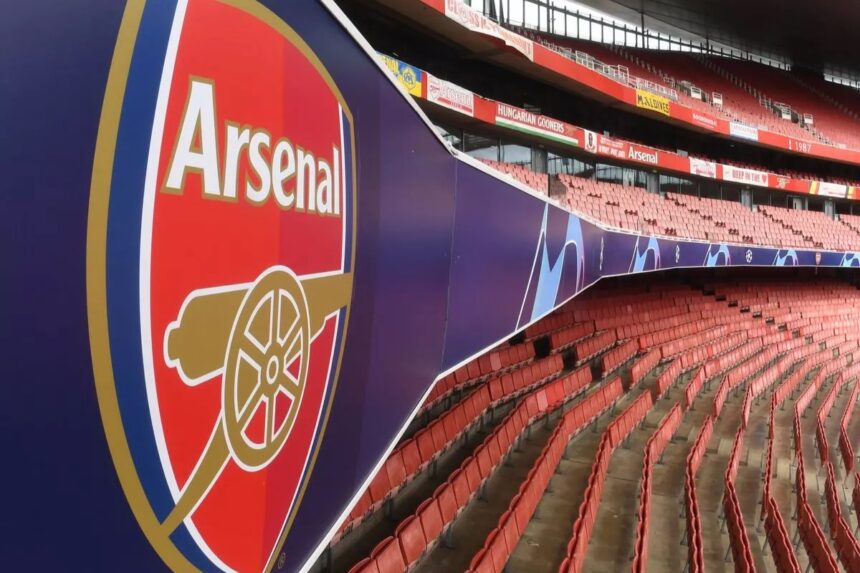 Arsenal baru saja mengonfirmasi kedatangan Riccardo Calafiori dari Bologna dengan biaya transfer sekitar 42 juta paun.