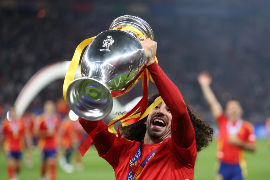 Balasan Cucurella yang Mengejutkan untuk Gary Neville