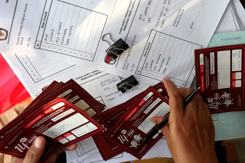 Bawaslu Temukan 811 Pantarlih Terdaftar sebagai Anggota Partai Politik
