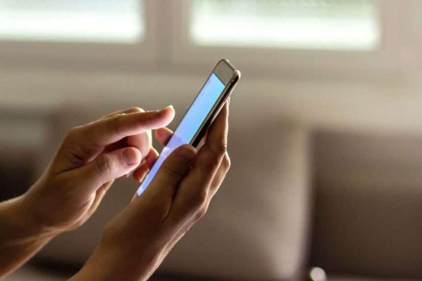 Beragam Modus Penipuan Menguras Rekening, Tips Agar Mobile Banking Tetap Aman!