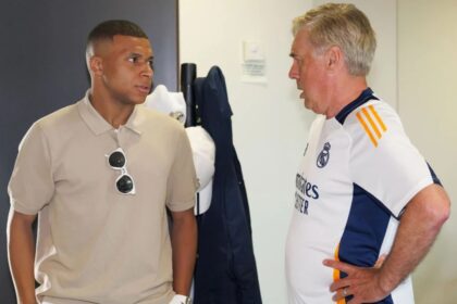 Carlo Ancelotti : Mbappe Tidak Akan Membuat Masalah di Lini Depan Real Madrid