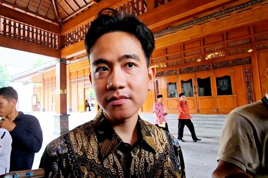 Gibran Tanggapi Isu Mundur dari Wali Kota Solo, 'Nanti, Lihat Saja'