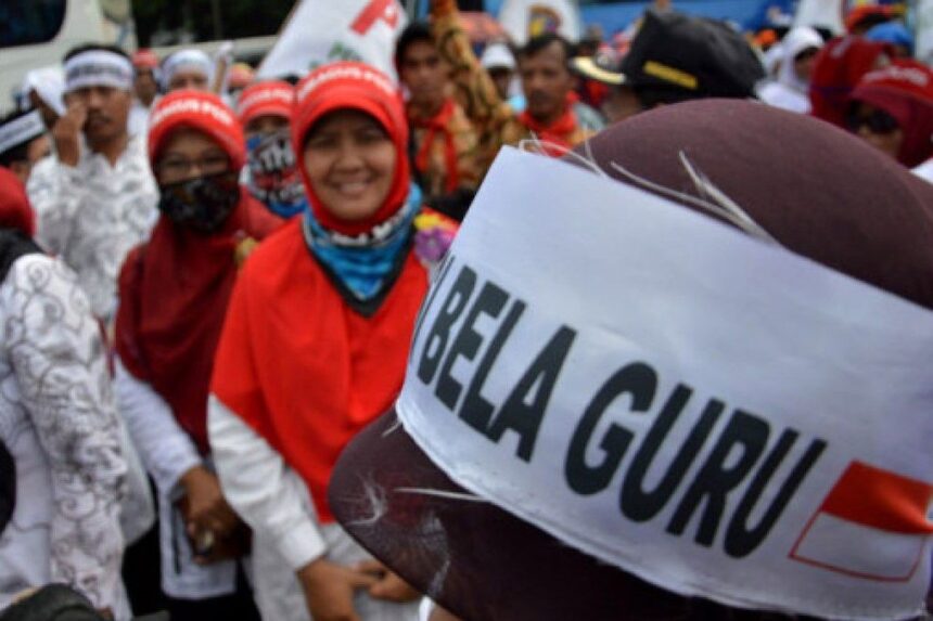 Guru Honorer Indonesia : Gaji Rendah dan Pemecatan Tanpa Keadilan