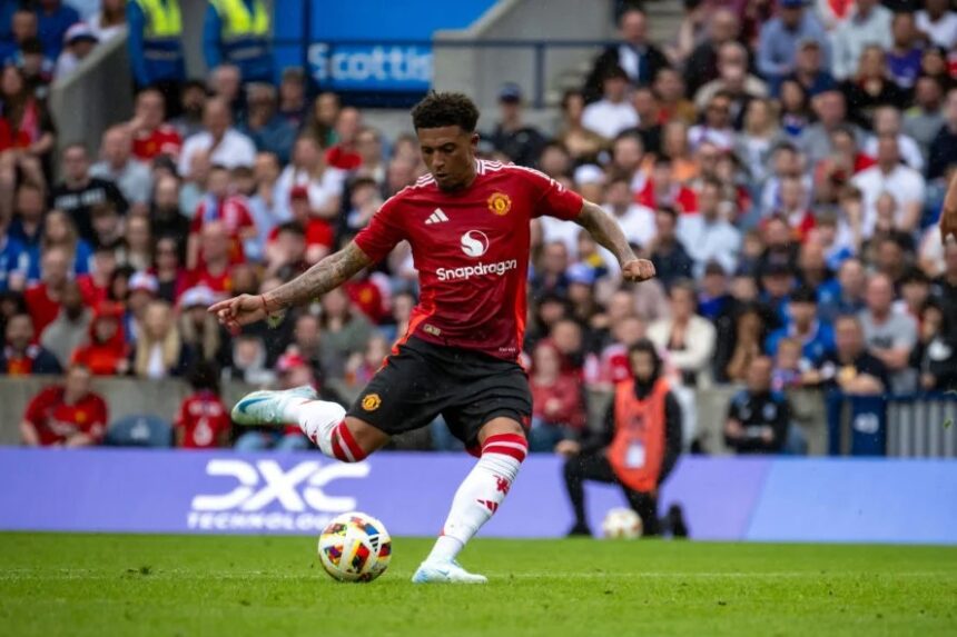 Jadon Sancho Kembali Tampil untuk Manchester United di Lapangan
