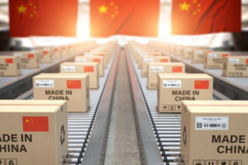 Jokowi Diskusikan Nasib Rencana Bea Masuk 200% untuk Produk Impor China