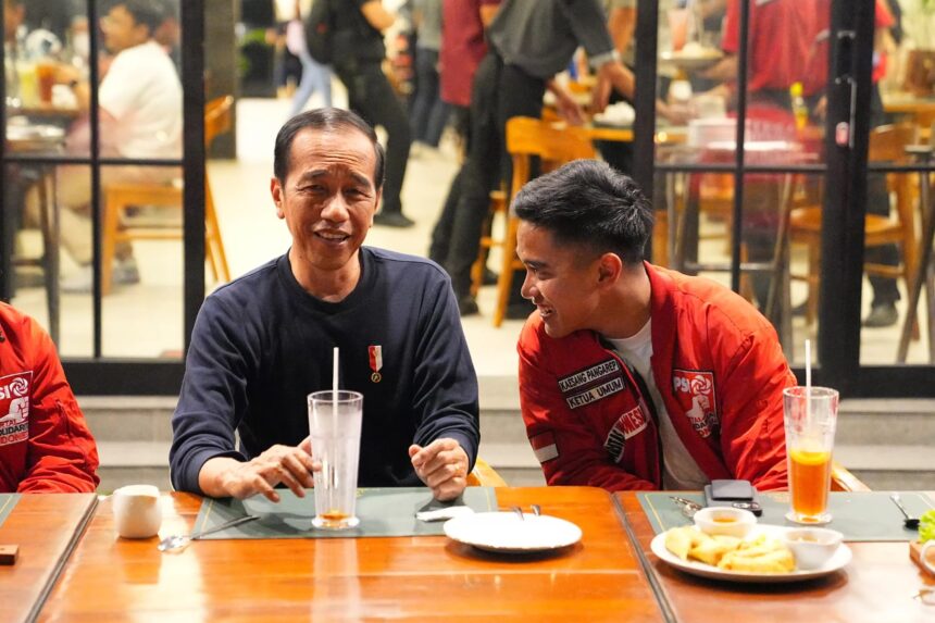 Jokowi Izinkan Kaesang Ikut Pilkada 2024, Tugas Orang Tua Mendoakan