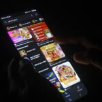 OJK Terapkan Sanksi Berat, Terlibat Judi Online Bisa Menyulitkan Hidup Normal