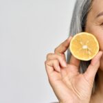 Rekomendasi 5 Bahan Aktif Skincare yang Ideal untuk Usia 50 Tahun ke Atas