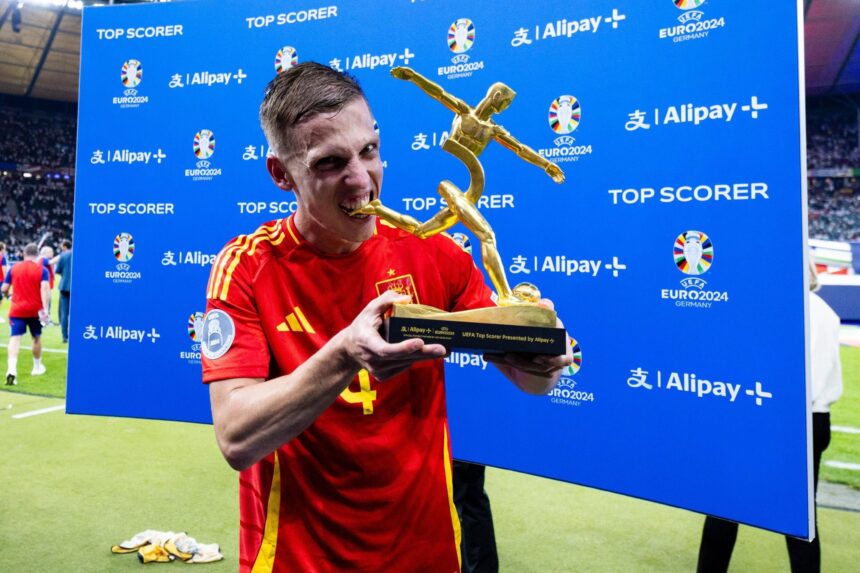 Spanyol Juara Euro 2024, Dani Olmo Pamer Sepatu Emas