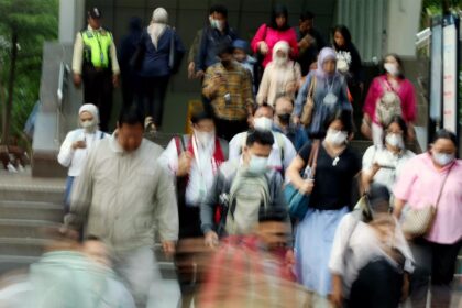 Tekanan Ekonomi Menggigit, Kelas Menengah Indonesia Alami Penurunan Kelas