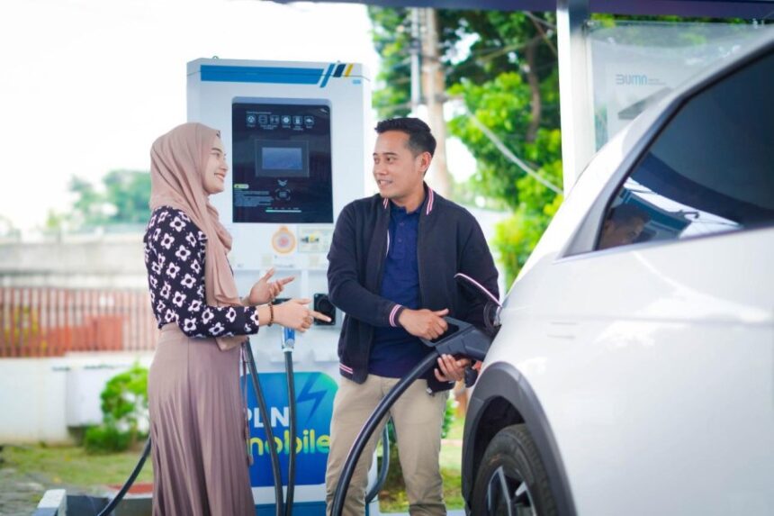Warga Indonesia Semakin Gemar Mobil Listrik, Kredit EV Naik 128,34%