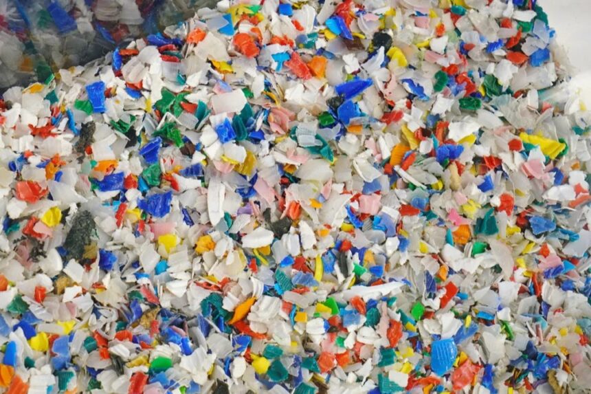 Warga RI Terbanyak Konsumsi Mikroplastik, Ini 5 Sumber Utamanya