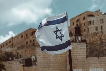 Ini Dia Alasan Mengapa Israel Begitu Kaya Raya
