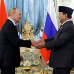 Prabowo Bertemu Vladimir Putin di Kremlin untuk Memperkuat Hubungan RI-Rusia